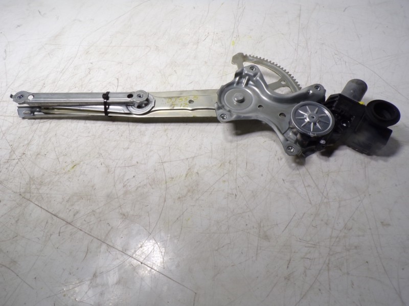 Recambio de elevalunas trasero izquierdo para lexus nx 300h 2wd referencia OEM IAM 6980278020 8572078021 