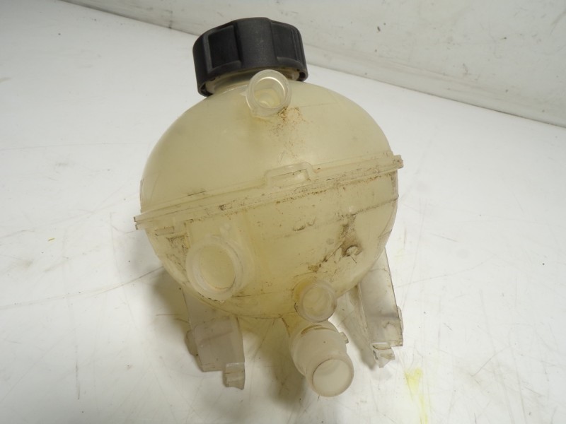 Recambio de deposito expansion para opel grandland x 1.5 cdti dpf referencia OEM IAM  9678514680 