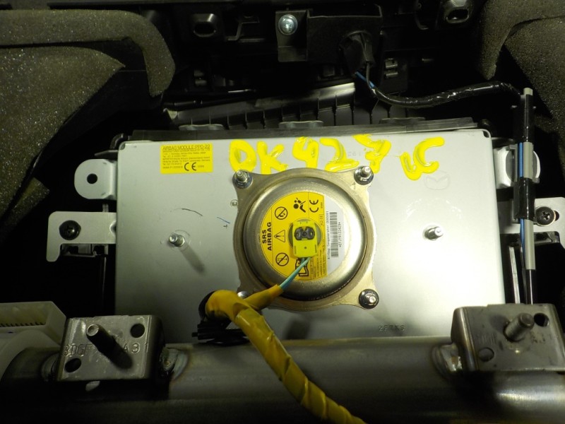 Recambio de salpicadero para mazda cx-30 1.8 diesel referencia OEM IAM   