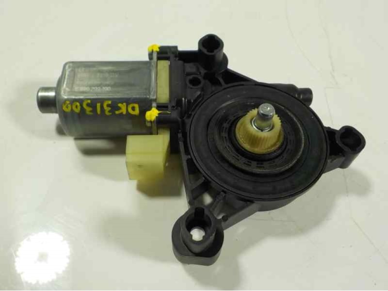 Recambio de motor elevalunas delantero derecho para seat leon (5f1) 1.6 tdi referencia OEM IAM 5Q0959802B  