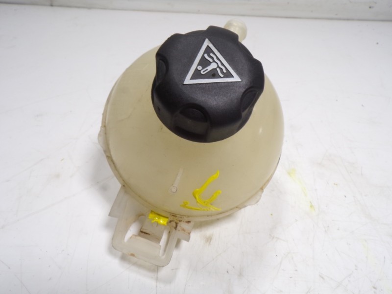 Recambio de deposito expansion para opel grandland x 1.5 cdti dpf referencia OEM IAM  9678514680 