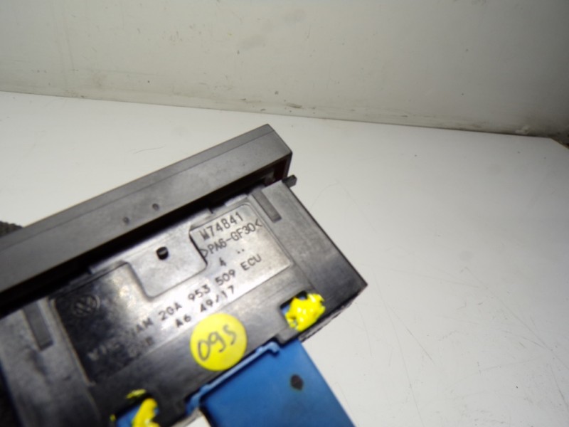 Recambio de warning para volkswagen t-roc 1.5 16v tsi act referencia OEM IAM 2GA953509ECU 2GA953509ECU 