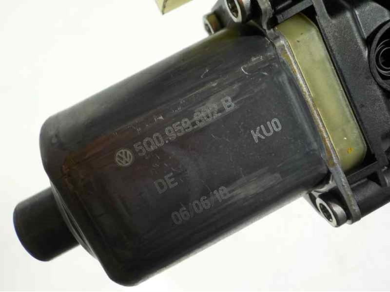 Recambio de motor elevalunas delantero derecho para seat leon (5f1) 1.6 tdi referencia OEM IAM 5Q0959802B  