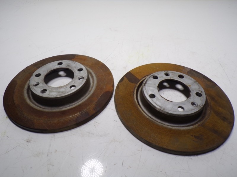 Recambio de disco freno trasero para opel grandland x 1.5 cdti dpf referencia OEM IAM 1609582880  