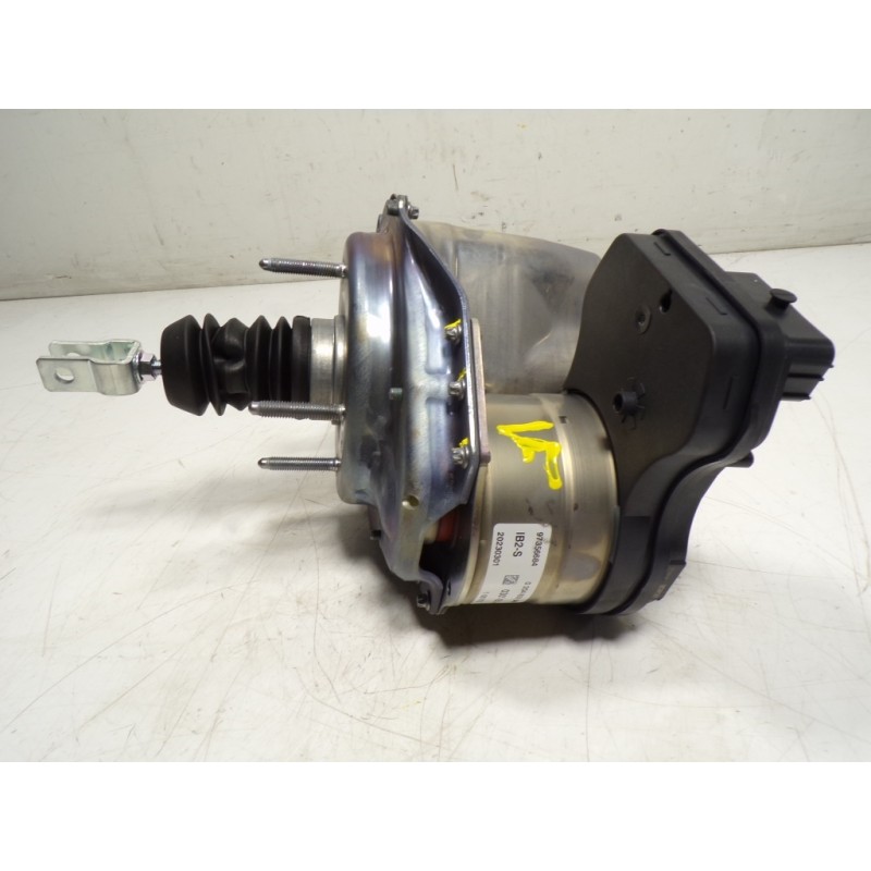 Recambio de servofreno para toyota yaris cross 1.5 vvti 16 v 55 kw referencia OEM IAM 472100D010 97356684 