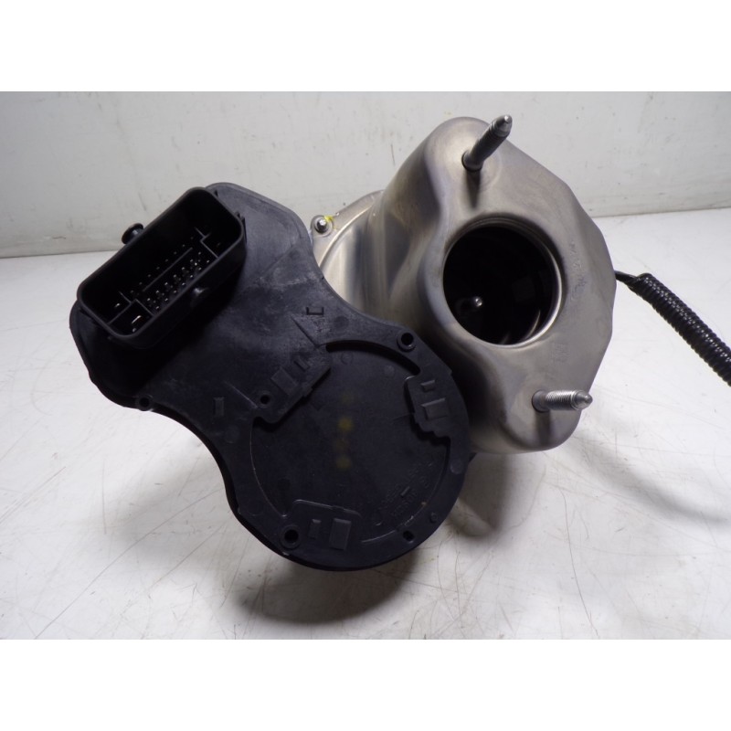 Recambio de servofreno para toyota yaris cross 1.5 vvti 16 v 55 kw referencia OEM IAM 472100D010 97356684 