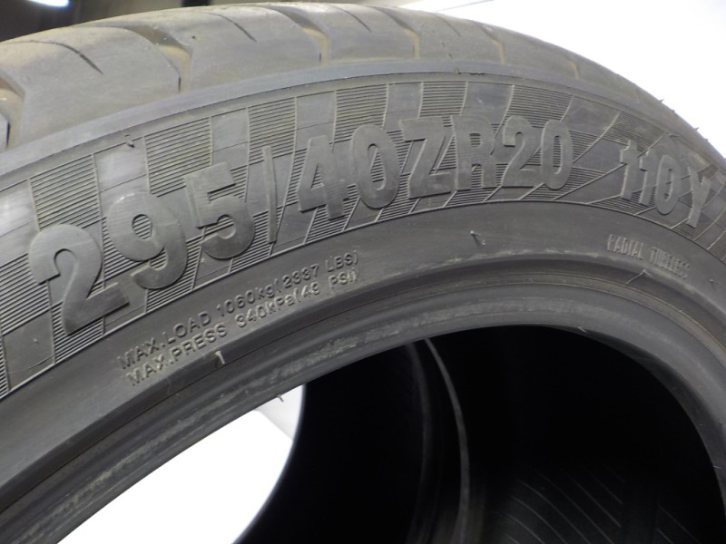 Recambio de neumatico para porsche macan (typ ) s referencia OEM IAM   