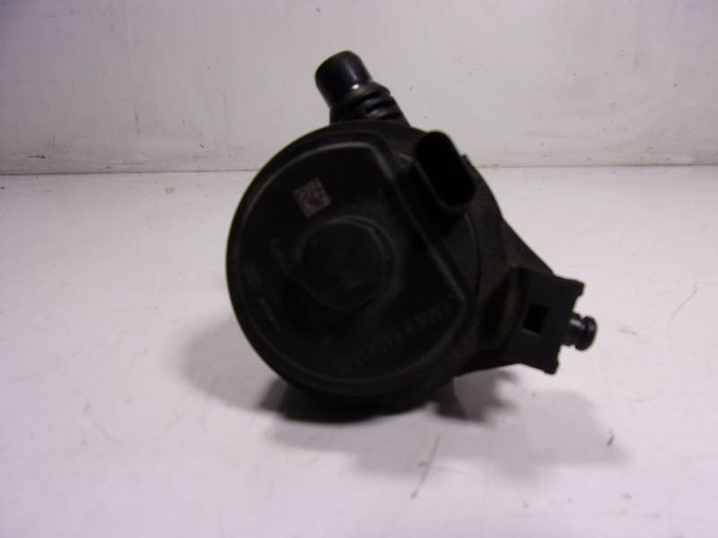 Recambio de bomba agua para bmw ix3 referencia OEM IAM 64218840614 884061401 