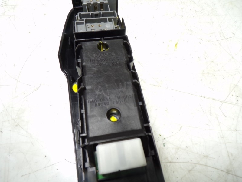 Recambio de mando elevalunas delantero izquierdo para lexus nx 300h 2wd referencia OEM IAM 8404078030 8404078030 