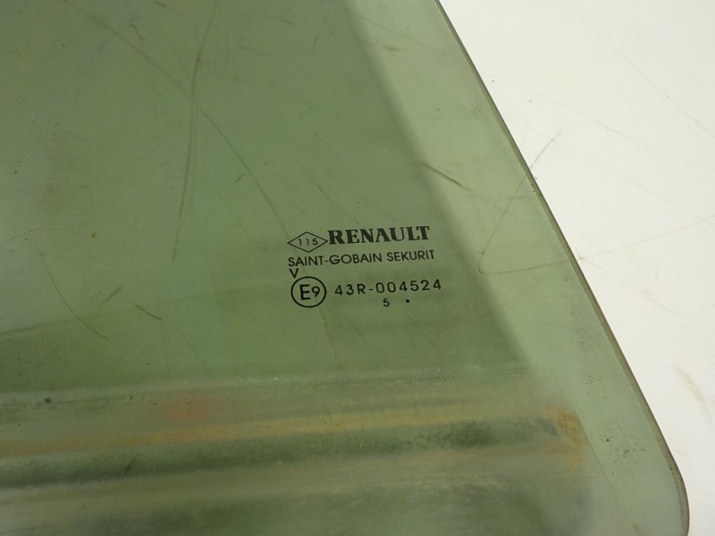 Recambio de cristal puerta trasero derecho para renault kadjar 1.2 tce energy referencia OEM IAM 823008201R  