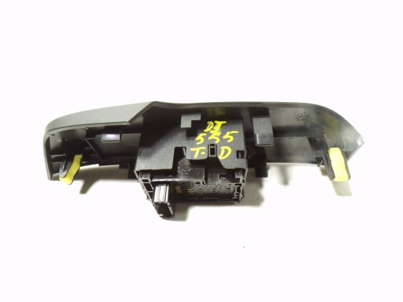 Recambio de mando elevalunas trasero derecho para lexus nx 300h 2wd referencia OEM IAM 8481078020  