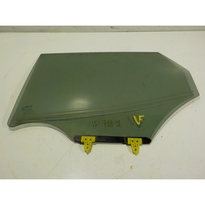 Recambio de cristal puerta trasero izquierdo para renault kadjar 1.2 tce energy referencia OEM IAM 823016746R  