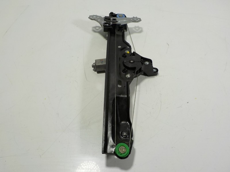 Recambio de elevalunas delantero derecho para renault kadjar 1.2 tce energy referencia OEM IAM 807209732R 807207795R 