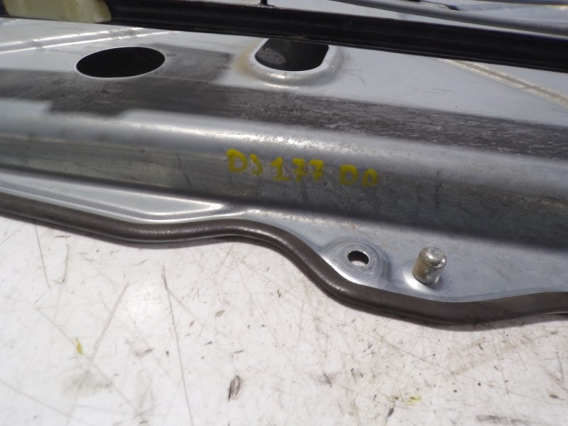 Recambio de elevalunas delantero derecho para volkswagen t6 transporter furgón referencia OEM IAM 7E0837754E 7E1837730AF 