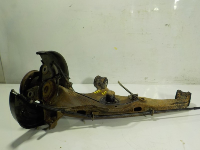 Recambio de mangueta trasera izquierda para volkswagen t6 transporter furgón referencia OEM IAM 7E0501071  