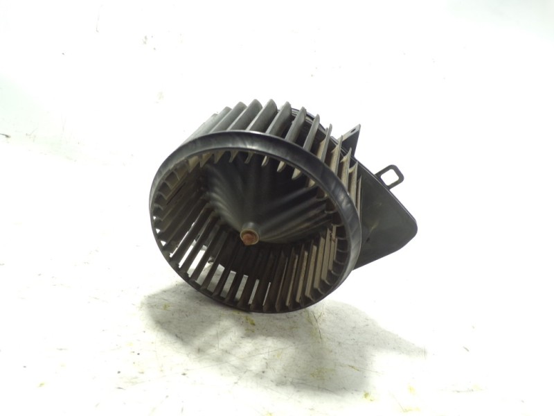 Recambio de motor calefaccion para volkswagen t6 transporter furgón referencia OEM IAM 7E1820021B 7E1820021B 0130115671