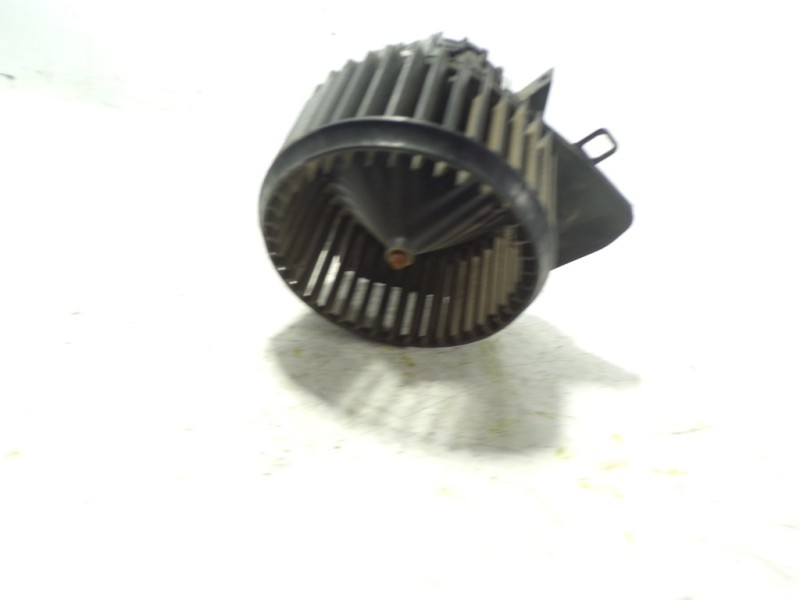 Recambio de motor calefaccion para volkswagen t6 transporter furgón referencia OEM IAM 7E1820021B 7E1820021B 0130115671