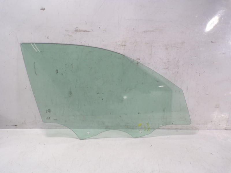Recambio de cristal puerta delantero derecho para audi a1 sportback (gba) 1.0 tfsi referencia OEM IAM 82G845202  