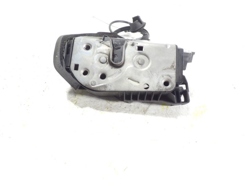 Recambio de cerradura puerta trasera izquierda para seat alhambra (711) 2.0 tdi referencia OEM IAM 7N0839015L 7N0839015L 