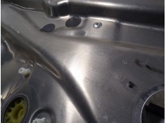 Recambio de elevalunas delantero izquierdo para mercedes-benz clase c (w204) familiar 2.2 cdi cat referencia OEM IAM A2047200579 2