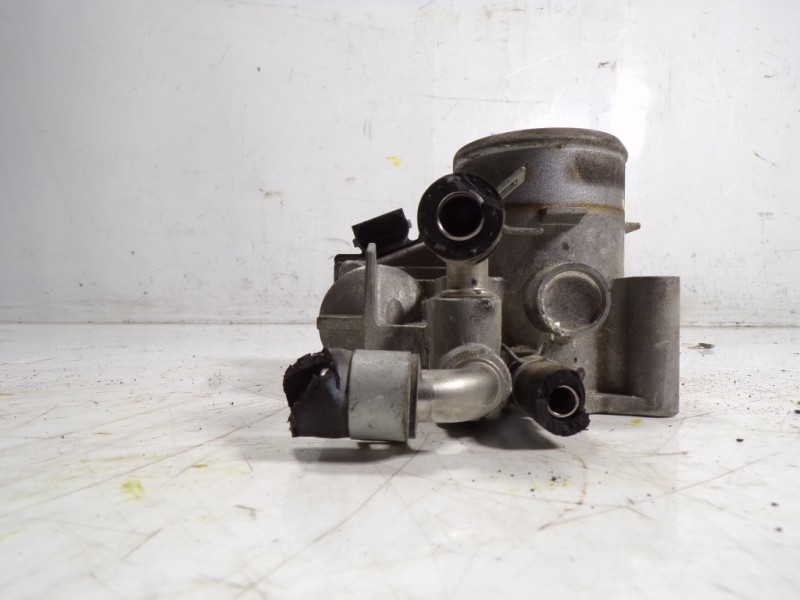 Recambio de caja mariposa para hyundai i10 1.2 cat referencia OEM IAM 3510004200 3510004200 9045020008