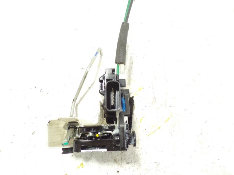 Recambio de cerradura puerta trasera derecha para hyundai i10 1.2 cat referencia OEM IAM 81420B9020 81420B9020 