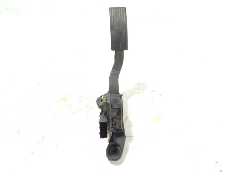Recambio de potenciometro pedal para hyundai i10 1.2 cat referencia OEM IAM 32700B9010  