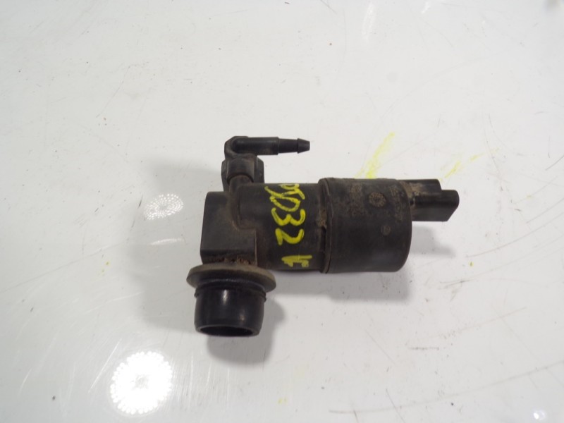 Recambio de bomba limpia para citroën c3 1.4 16v referencia OEM IAM 643475  