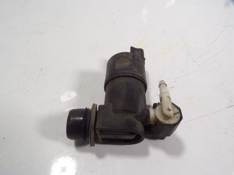 Recambio de bomba limpia para citroën c3 1.4 16v referencia OEM IAM 643475  