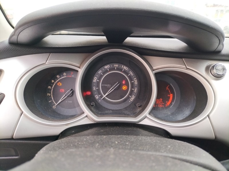 Recambio de cuadro instrumentos para citroën c3 1.4 16v referencia OEM IAM 6103GG 96665881XT A2C53365600