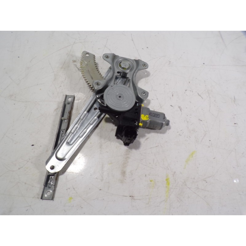 Recambio de elevalunas trasero derecho para nissan juke (f15) acenta referencia OEM IAM 827201U600 410220 410220