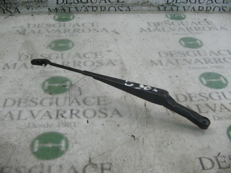Recambio de brazo limpia delantero izquierdo para seat cordoba berlina (6k2) 1.9 tdi referencia OEM IAM   