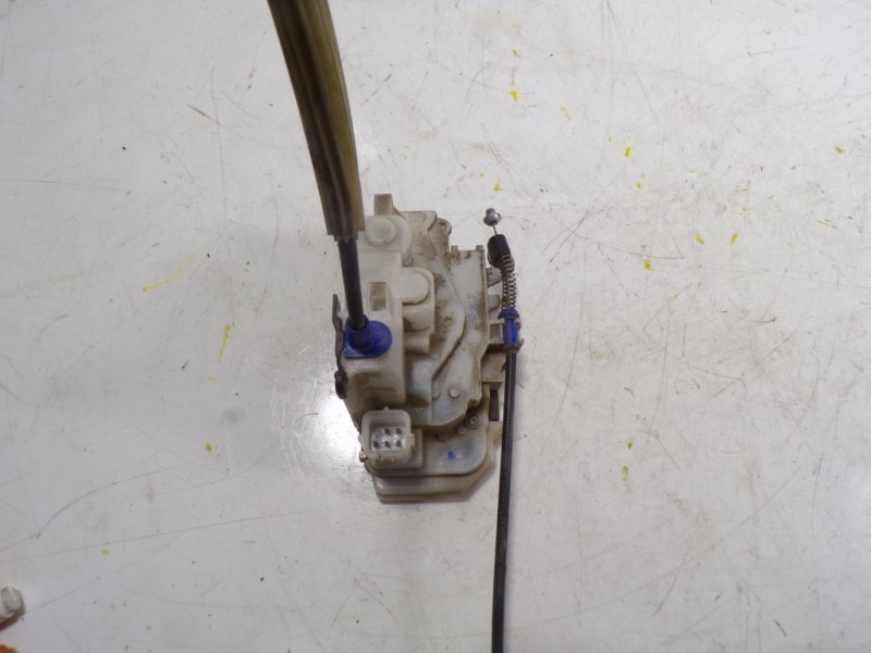 Recambio de cerradura puerta delantera derecha para citroën nemo 1.3 hdi fap referencia OEM IAM 9138AN  