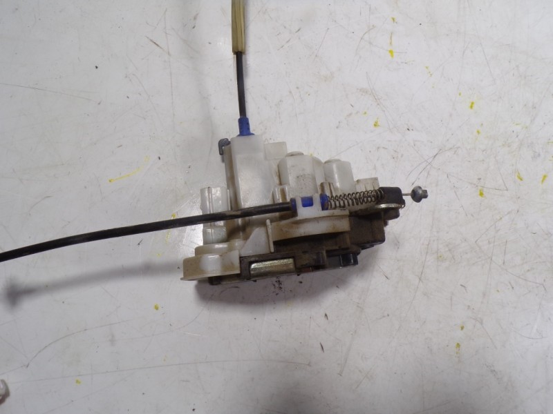 Recambio de cerradura puerta delantera derecha para citroën nemo 1.3 hdi fap referencia OEM IAM 9138AN  