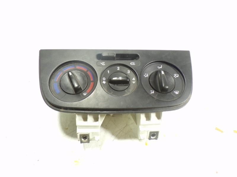 Recambio de mando calefaccion / aire acondicionado para citroën nemo 1.3 hdi fap referencia OEM IAM 6490K4  