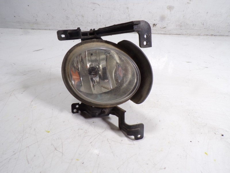 Recambio de faro antiniebla derecho para hyundai i20 1.4 crdi cat referencia OEM IAM   