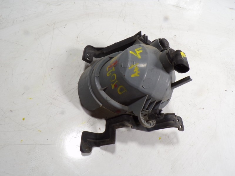 Recambio de faro antiniebla derecho para hyundai i20 1.4 crdi cat referencia OEM IAM   