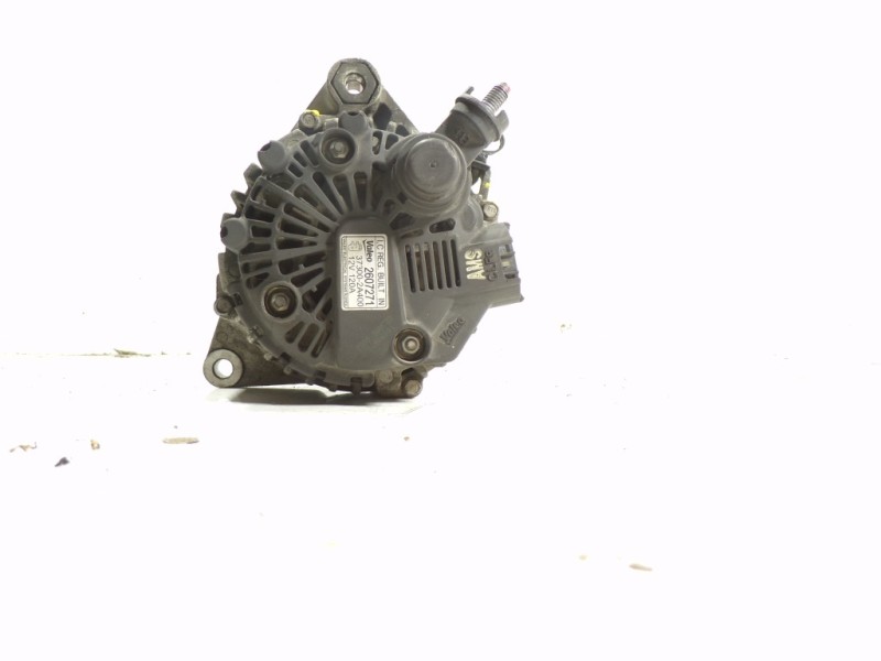 Recambio de alternador para hyundai i20 1.4 crdi cat referencia OEM IAM  373002A400 