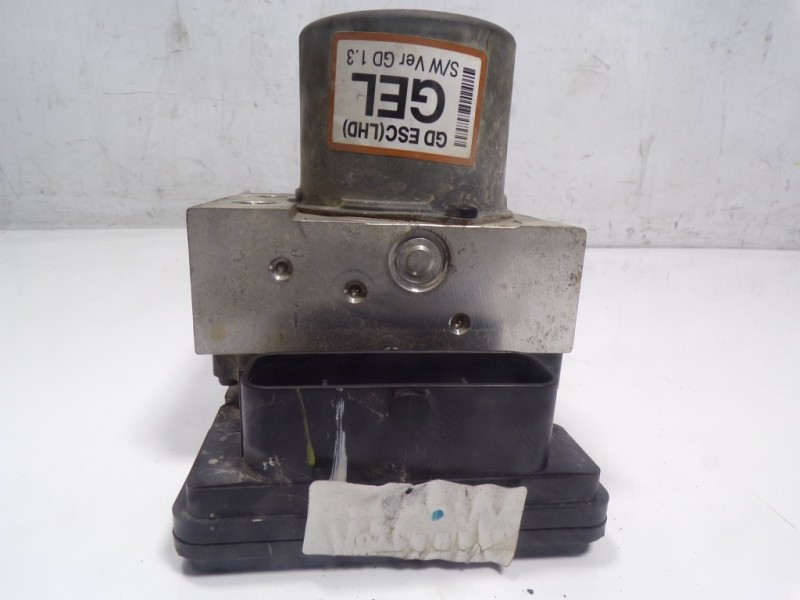 Recambio de abs para hyundai i30 (gd) 1.4 cat referencia OEM IAM 58920A6210 A658930500 6WPD502807