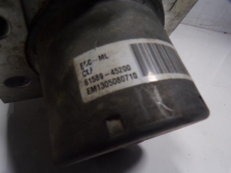 Recambio de abs para hyundai i30 (gd) 1.4 cat referencia OEM IAM 58920A6210 A658930500 6WPD502807