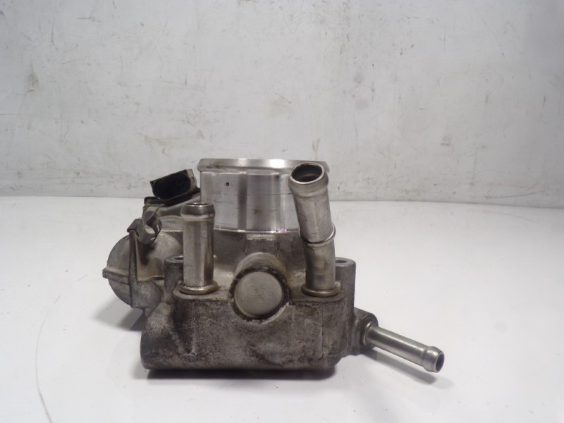 Recambio de caja mariposa para hyundai i30 (gd) 1.4 cat referencia OEM IAM 351002B150 351002B150 9590930008