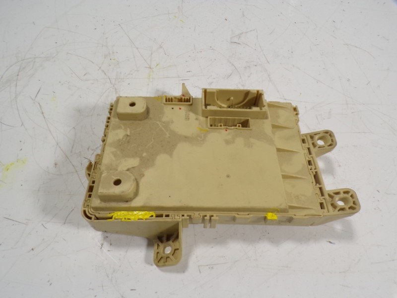 Recambio de caja reles / fusibles para hyundai i30 (gd) 1.4 cat referencia OEM IAM 91950A6021 91950A6021 