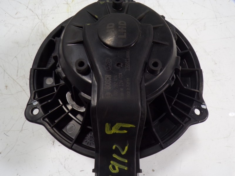 Recambio de motor calefaccion para hyundai i30 (gd) 1.4 cat referencia OEM IAM 971133X000 130511023313 F00S3B2474