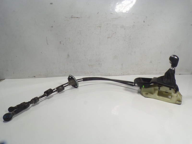Recambio de palanca cambio para hyundai i30 (gd) 1.4 cat referencia OEM IAM 43700A5200RY 43794A6100 