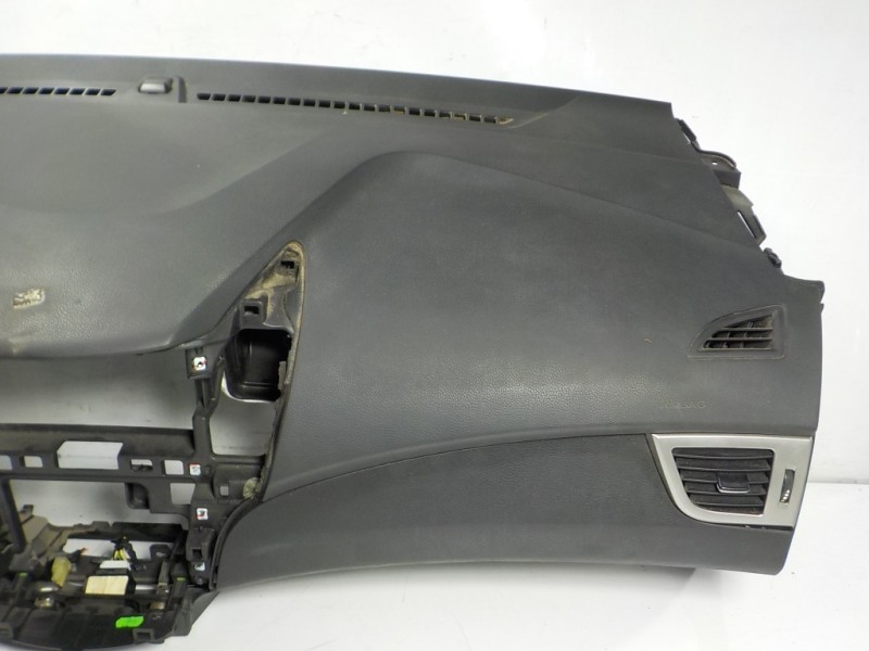 Recambio de salpicadero para hyundai i30 (gd) 1.4 cat referencia OEM IAM 84710A6000RY 84530A6000 34122138B