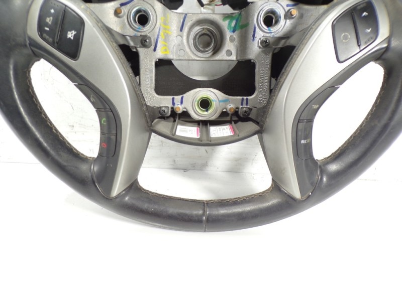 Recambio de volante para hyundai i30 (gd) 1.4 cat referencia OEM IAM 56110A6351RDR  