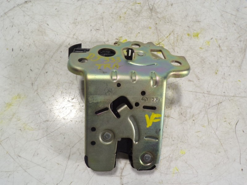 Recambio de cerradura maletero / porton para audi a3 sportback (8vf) s line edition referencia OEM IAM 8R0827505A 8R0827505A 