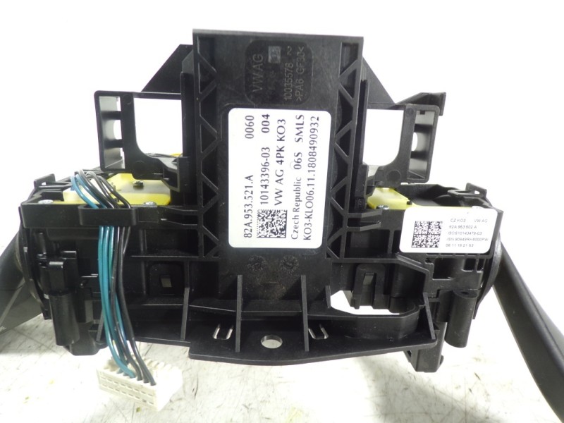 Recambio de mando intermitentes para audi a3 sportback (8vf) s line edition referencia OEM IAM 82A953521BE 82A953521A 