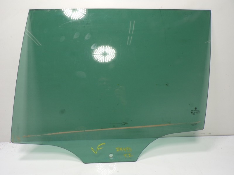 Recambio de cristal puerta trasero izquierdo para volkswagen golf vii variant 1.6 tdi dpf referencia OEM IAM 5G9845025A  