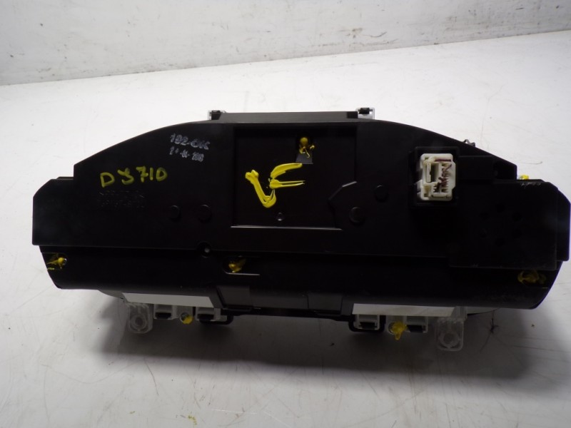 Recambio de cuadro instrumentos para volvo v40 cross country 2.0 diesel cat referencia OEM IAM 36010387 31665048 0433487